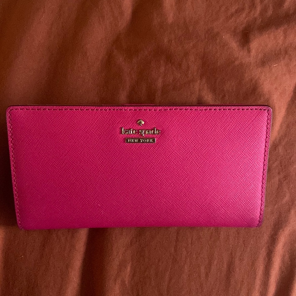 Kate Spade bifold wallet